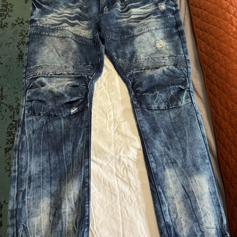 Stylish Slim Fit Blue Jeans for Men